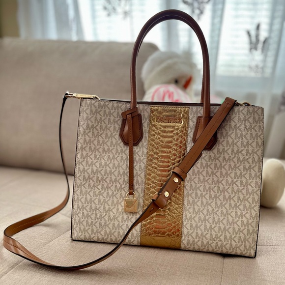 Michael Kors Handbags - Michael Kors Beige and Gold Satchel